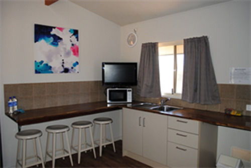 Capricorn Holiday Park Kingsford Екстериор снимка